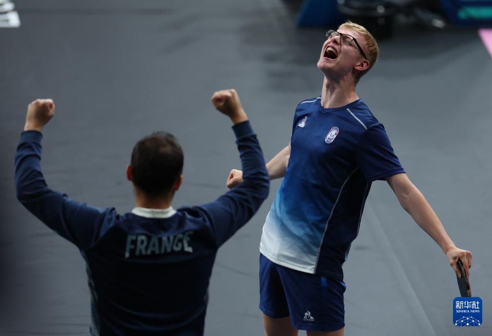 面与上述案 面与上述案